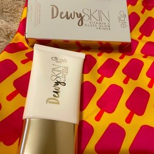 🌟GLASSE GLOW PRIMER🌟 with vitamin C & Hyaluronic Acid.